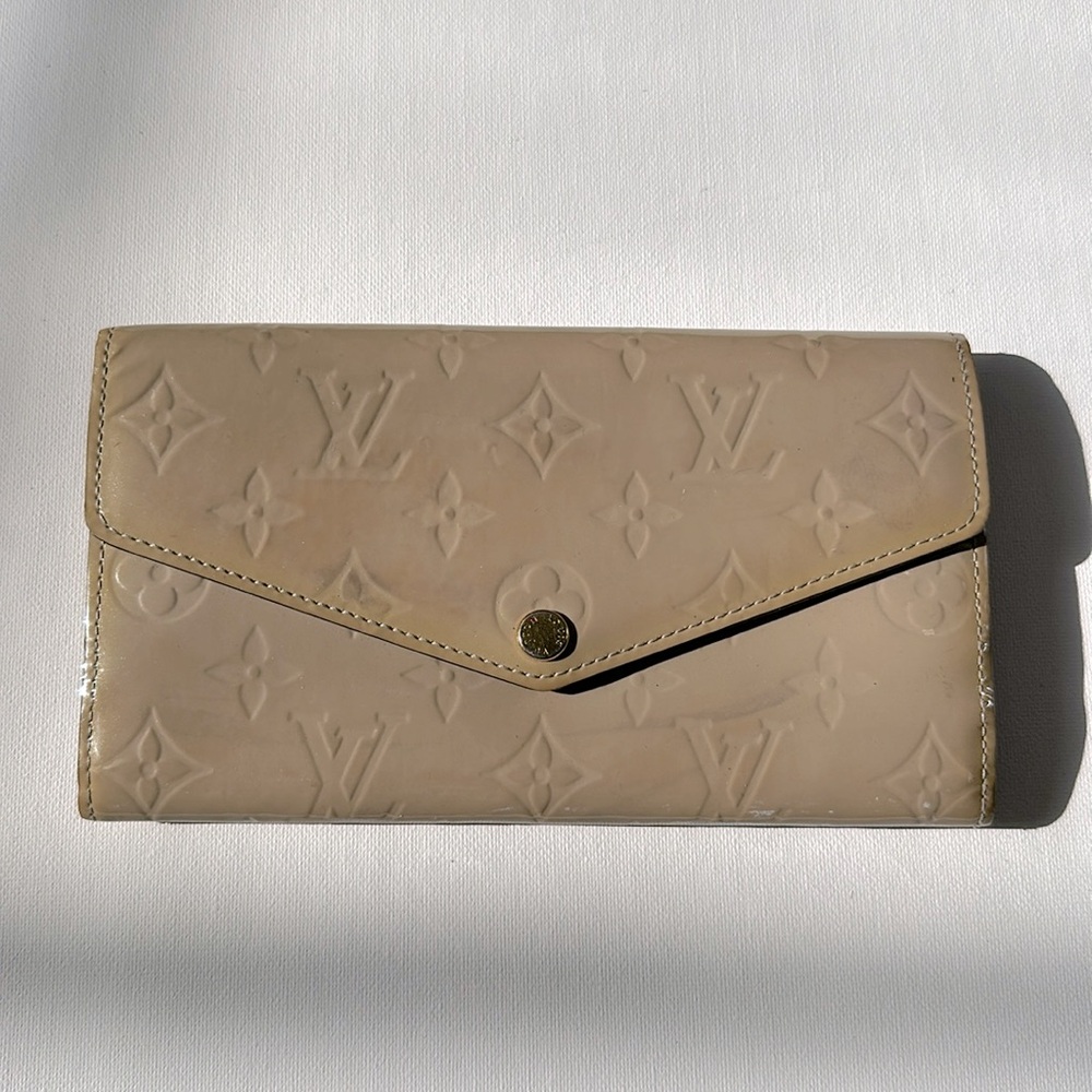 Louis Vuitton LV monogram wallet
